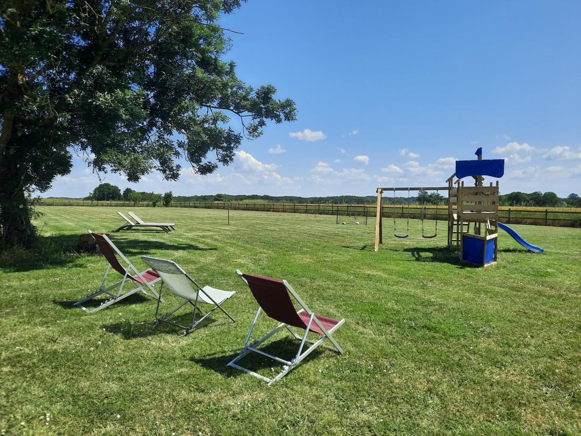 Au Temps Retrouve Bed & Breakfast Nouans-les-Fontaines Exterior photo